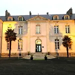 מלון Particulier Chateau Des Marais Proximite Et Vue Sur Le De Grand Lieu Saint-Philbert-de-Grand-Lieu