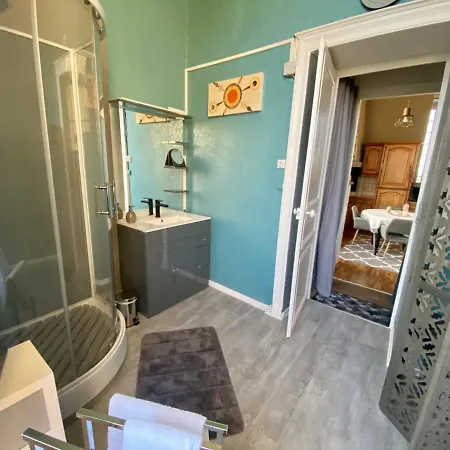 Particulier Chateau Des Marais Proximite Et Vue Sur Le De Grand Lieu