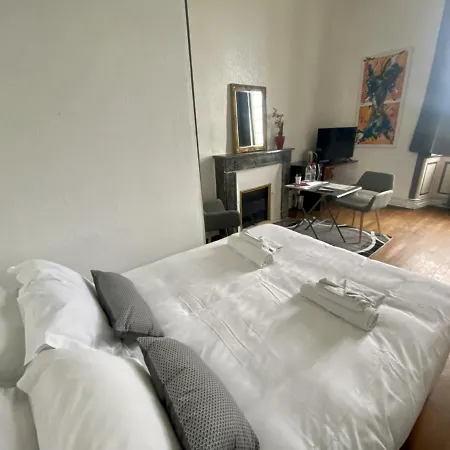 Particulier Chateau Des Marais Proximite Et Vue Sur Le De Grand Lieu 3* Saint-Philbert-de-Grand-Lieu