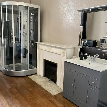 Particulier Château Des Marais Proximité Et Vue Sur Le De Grand Lieu Hotel