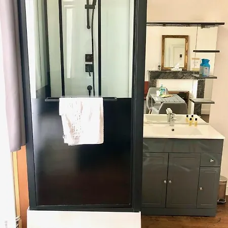 Otel Particulier Chateau Des Marais Proximite Et Vue Sur Le De Grand Lieu Saint-Philbert-de-Grand-Lieu