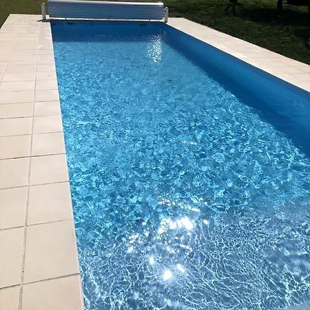 فندق Particulier Chateau Des Marais Proximite Et Vue Sur Le De Grand Lieu 3*