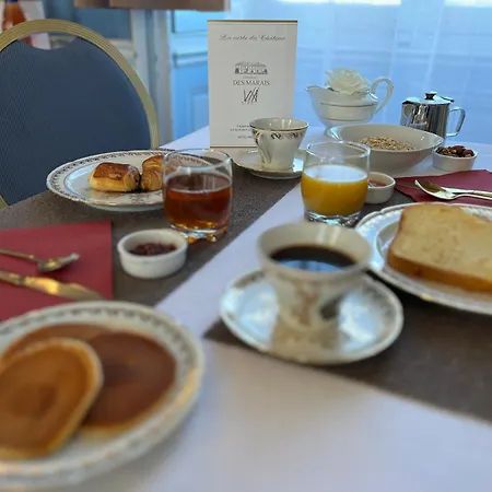 Particulier Château Des Marais Proximité Et Vue Sur Le De Grand Lieu Hotel 3*