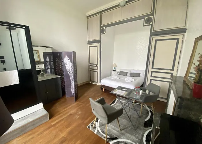 Particulier Chateau Des Marais Proximite Et Vue Sur Le De Grand Lieu Saint-Philbert-de-Grand-Lieu