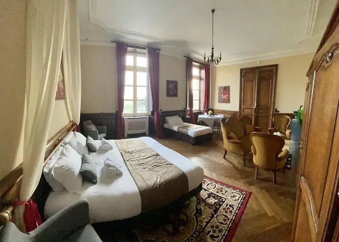 ホテル Particulier Chateau Des Marais Proximite Et Vue Sur Le De Grand Lieu 3*