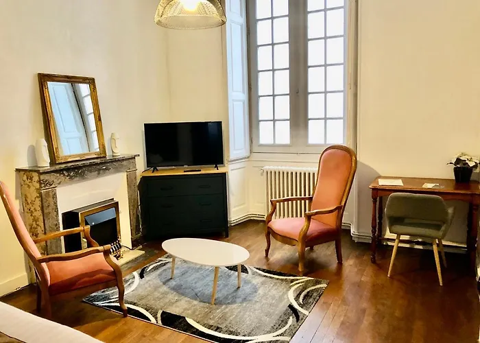 Particulier Chateau Des Marais Proximite Et Vue Sur Le De Grand Lieu 3* Saint-Philbert-de-Grand-Lieu