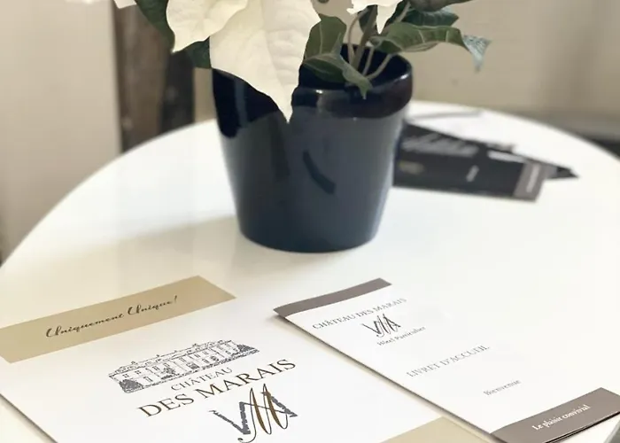 Particulier Chateau Des Marais Proximite Et Vue Sur Le De Grand Lieu