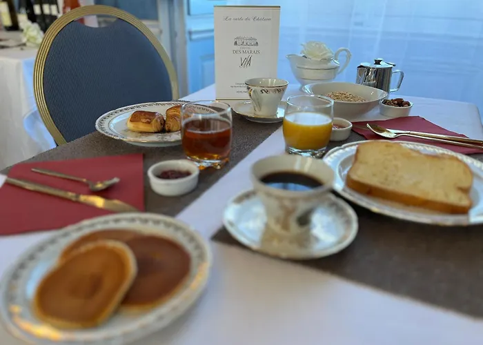 Particulier Chateau Des Marais Proximite Et Vue Sur Le De Grand Lieu ホテル 3*